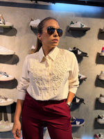 Camisa manga larga beige con bordado western nude