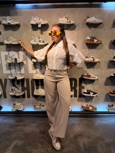 Pantalón beige palazzo pinzas