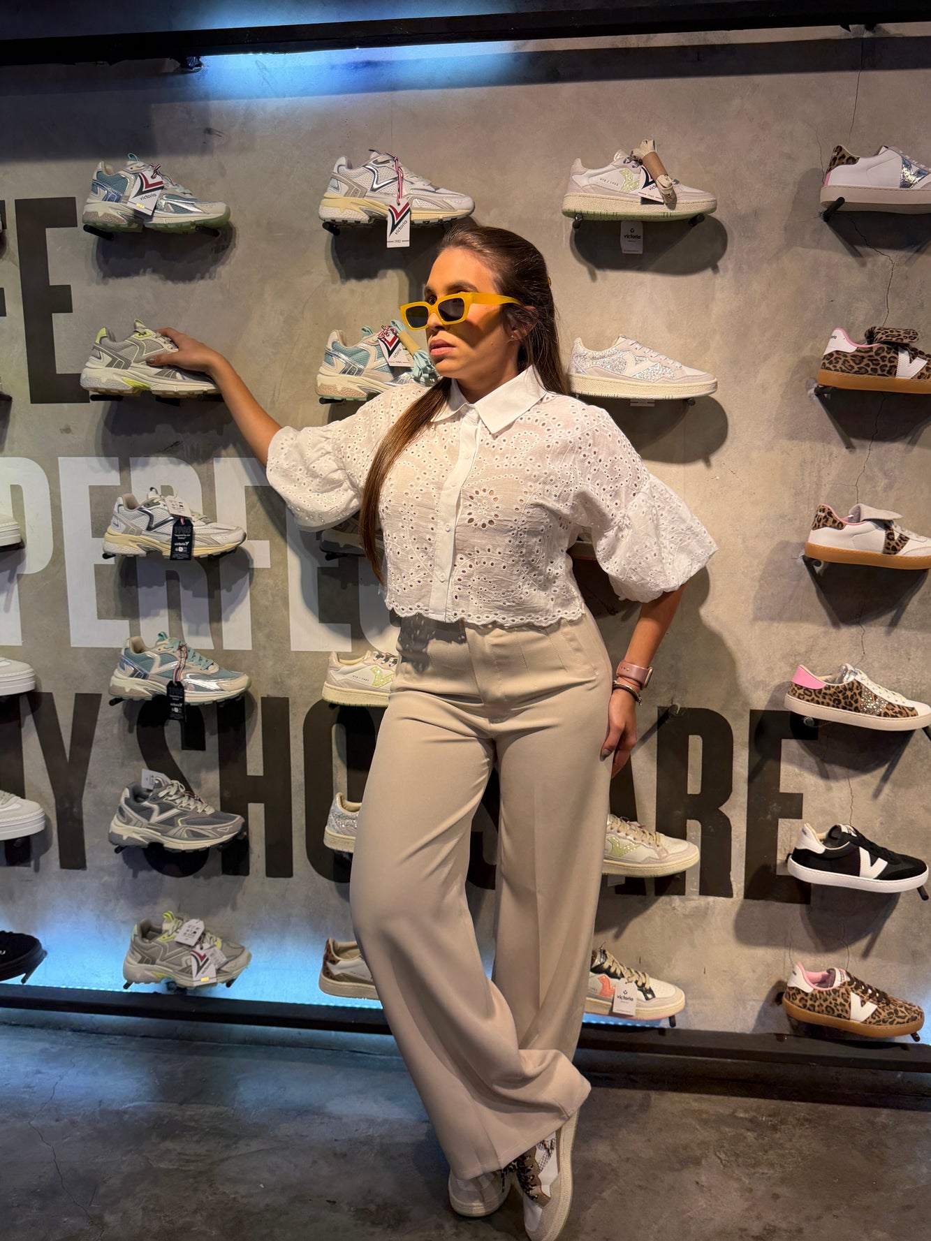 Camisa manga corta blanco tejido ojalillo