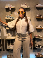 Pantalón beige palazzo pinzas