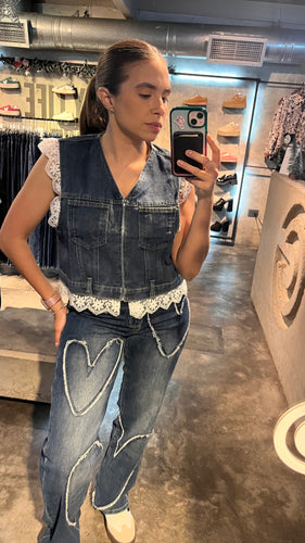 Chaqueta Denim oscuro sin mangas con encaje