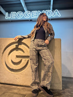 Jean mom washed leopard print