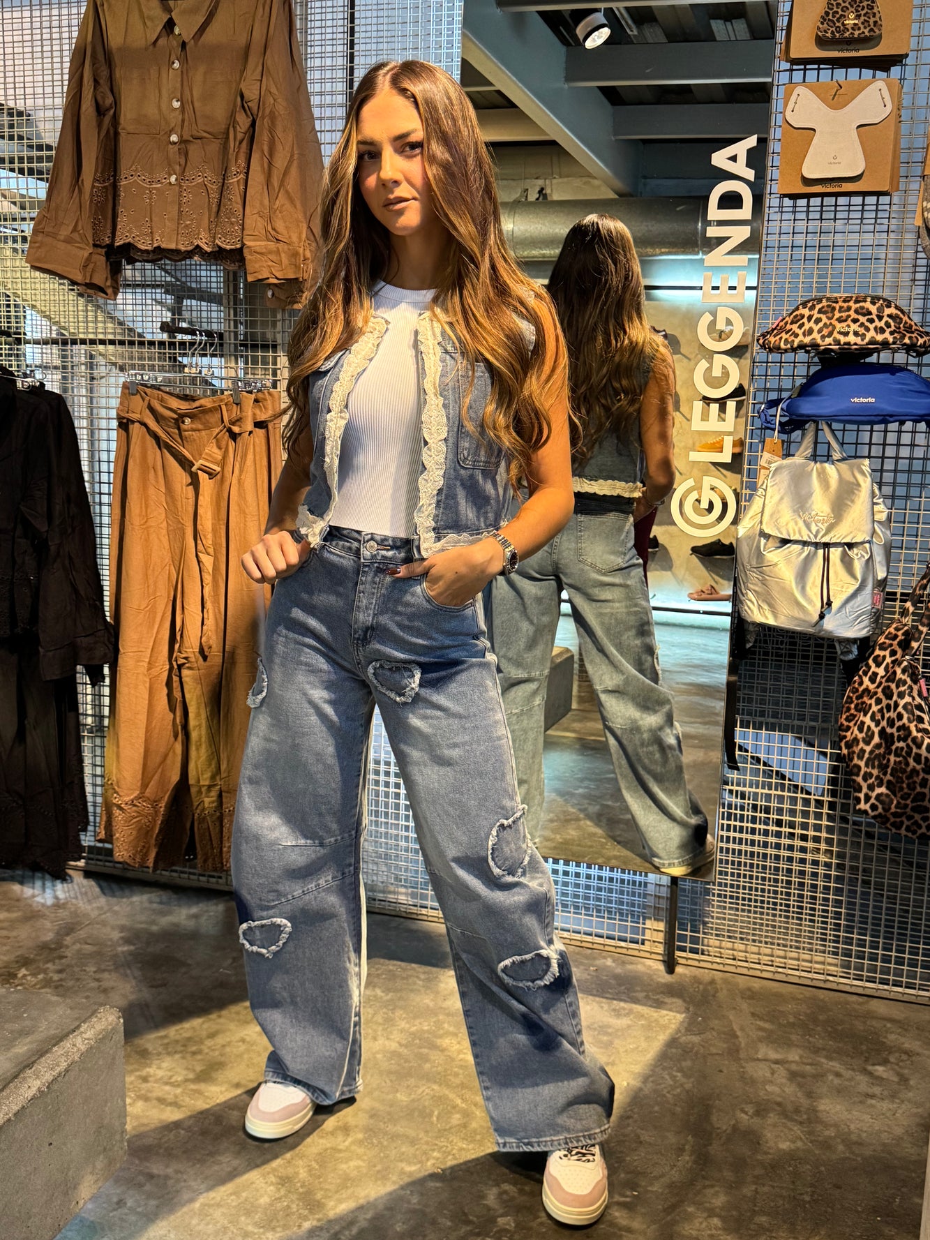 Jean Baggy con corazones