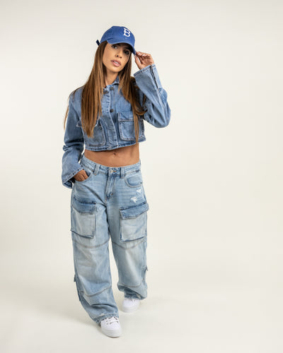 Jean cropped cargo claro