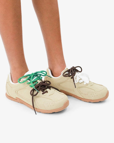 Sneakers arena de trenzas en contraste