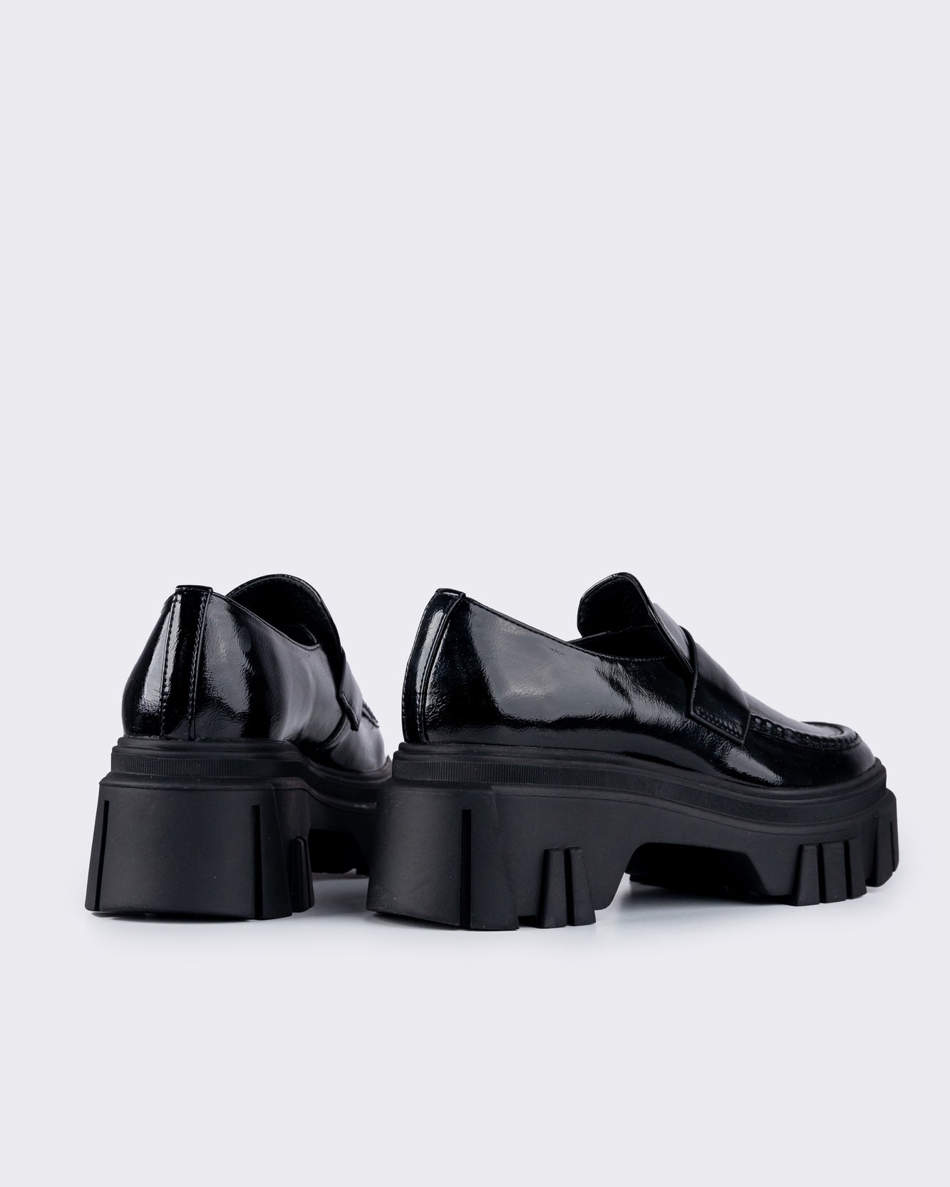 Mocasines chunky de cuerina negro